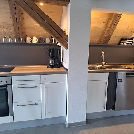 Διαμέρισμα Heuboden Und Wohnstueble