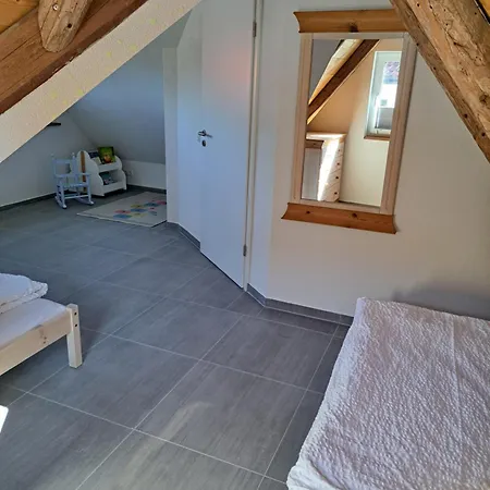 Heuboden Und Wohnstueble Lägenhet Hüfingen