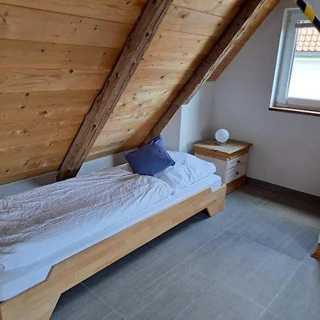 Lägenhet Heuboden Und Wohnstueble